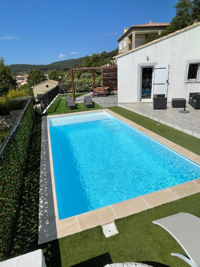 Villa Avec Piscine Cuers Eksteriør billede
